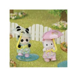 Compra Epoch Sylvanian Families Amigos De La Guarderia Dia De Lluvia al mejor precio | Juguetilandia Canarias