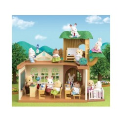Compra Epoch Sylvanian Families Escuela Del Arbol al mejor precio | Juguetilandia Canarias