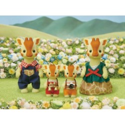 Compra Epoch Sylvanian Families Familia Jirafa al mejor precio | Juguetilandia Canarias