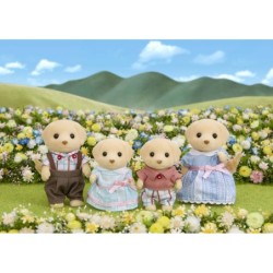 Compra Epoch Sylvanian Families Familia Perro Labrador al mejor precio | Juguetilandia Canarias