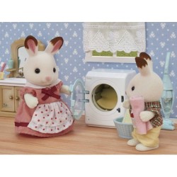 Compra Epoch Sylvanian Families Set De Lavadora Y Aspiradora al mejor precio | Juguetilandia Canarias