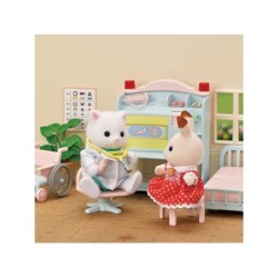 Compra Epoch Sylvanian Families Set Doctora De La Aldea al mejor precio | Juguetilandia Canarias
