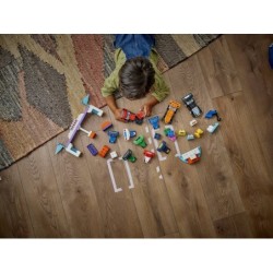 Compra Lego Duplo Town Coches De Carreras Y Pilotos Del Equipo De F1 al mejor precio | Juguetilandia Canarias