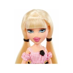 Compra Mga Bratz Goin Out! Doll Cloe al mejor precio | Juguetilandia Canarias
